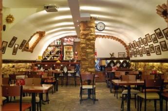 Szczawnica Restauracja Pizzeria polska włoska Red Pub